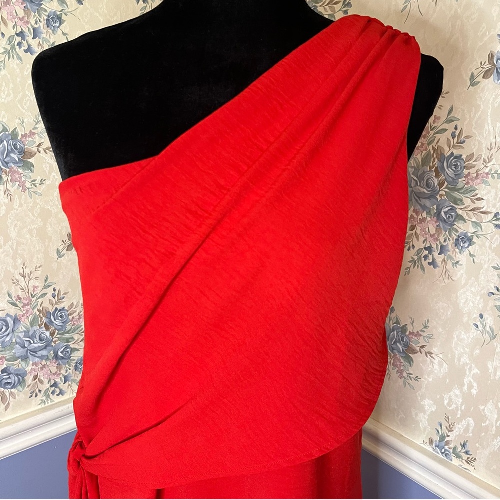 Gilli One Shoulder Classic Red Dress, Size S, NWT - Picture 2 of 10
